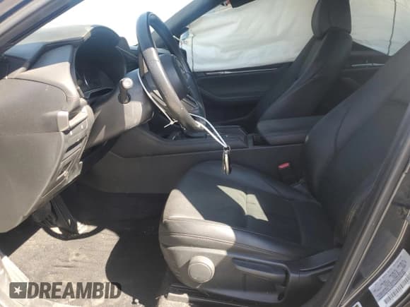 ✅ 2021 Mazda 3 Select • VIN: JM1BPAKL1M1402644 • Lot: 48410295. Listed on Copart with 36,091 mi. Free auction sales archive from the USA and detailed vehicle history report at DreamBid. Image 7.