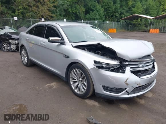 ✅ 2015 Ford Taurus Limited • VIN: 1FAHP2F95FG176158 • Lot: 43290758. Listed on IAAI with 121,773 mi. Free auction sales archive from the USA and detailed vehicle history report at DreamBid. Image 1.