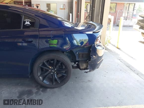 ✅ 2017 Dodge Charger SE • VIN: 2C3CDXBG9HH537465 • Lot: 43273802. Listed on IAAI with 105,564 mi. Free auction sales archive from the USA and detailed vehicle history report at DreamBid. Image 6.