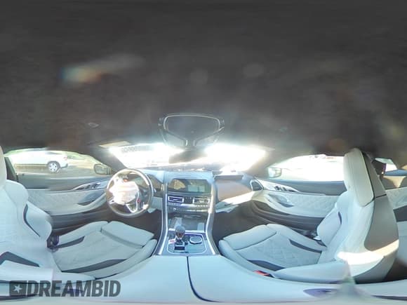 ✅ 2020 BMW M8 • VIN: WBSAE0C06LCD01775 • Лот: 38028873. Опубликован ранее на Copart с пробегом Не указан. Бесплатный доступ к архиву аукционных продаж из США и подробный отчёт об истории автомобиля на DreamBid. Изображение 12.