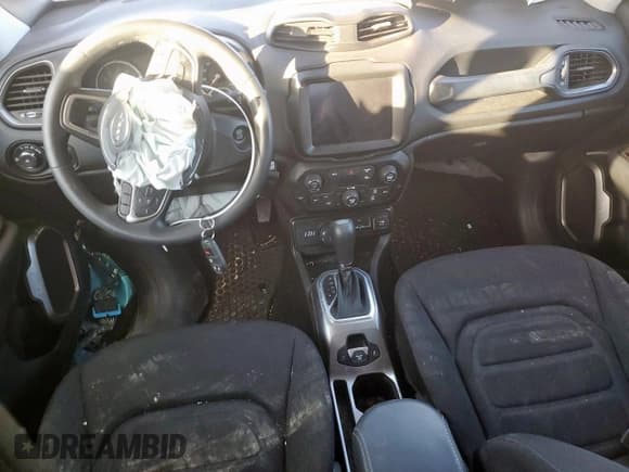 ✅ 2022 Jeep Renegade Latitude • VIN: ZACNJDB1XNPN92005 • Lot: 91638205. Wystawiony na Copart z przebiegiem Nie podano. Bezpłatny archiwum sprzedaży aukcyjnych z USA i szczegółowy raport historii pojazdu na DreamBid. Zdjęcie 8.