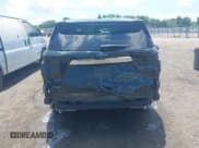 ✅ 2023 Ford Explorer XLT • VIN: 1FMSK7DH7PGC37612 • Lot: 42252633. Wystawiony na IAAI z przebiegiem 27 142 mil. Bezpłatny archiwum sprzedaży aukcyjnych z USA i szczegółowy raport historii pojazdu na DreamBid. Zdjęcie 17.