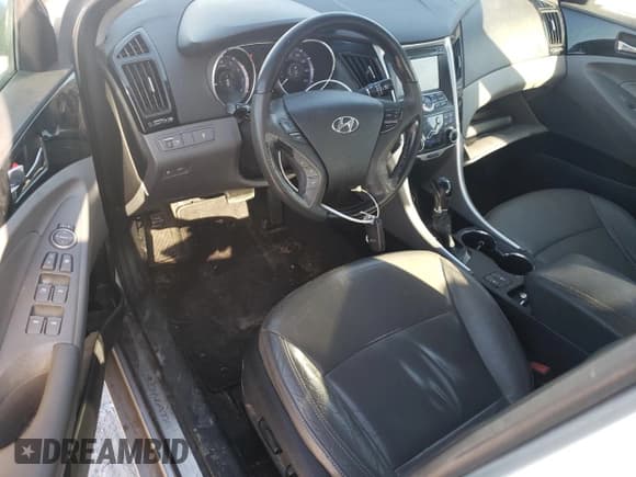 ✅ 2011 Hyundai Sonata SE • VIN: 5NPEC4AC4BH122573 • Lot: 89730045. Listed on Copart with 194,195 mi. Free auction sales archive from the USA and detailed vehicle history report at DreamBid. Image 8.