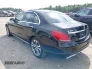 ✅ 2021 Mercedes-Benz C 300 • VIN: W1KWF8EB4MR641418 • Lot: 42657948. Wystawiony na IAAI z przebiegiem 29 644 mil. Bezpłatny archiwum sprzedaży aukcyjnych z USA i szczegółowy raport historii pojazdu na DreamBid. Zdjęcie 3.