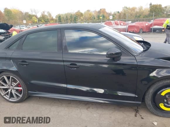 ✅ 2016 Audi S3 Premium Plus • VIN: WAUB1GFF4G1096405 • Lot: 43510317. Wystawiony na IAAI z przebiegiem 64 133 mil. Bezpłatny archiwum sprzedaży aukcyjnych z USA i szczegółowy raport historii pojazdu na DreamBid. Zdjęcie 14.