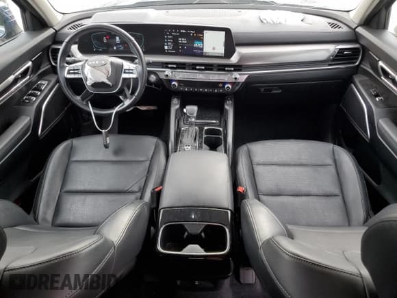 ✅ 2023 Kia Telluride S • VIN: 5XYP6DGC0PG353346 • Lot: 55892605. Listed on Copart with 50,604 mi. Free auction sales archive from the USA and detailed vehicle history report at DreamBid. Image 8.