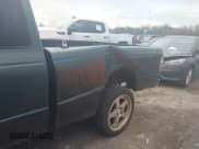 ✅ 1995 Ford Ranger Splash • VIN: 1FTCR14U4SPA72352 • Лот: 43758442. Опубликован ранее на IAAI с пробегом 185 197 миль. Бесплатный доступ к архиву аукционных продаж из США и подробный отчёт об истории автомобиля на DreamBid. Изображение 6.