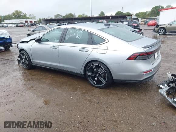 ✅ 2025 Honda Accord Sport • VIN: 1HGCY2F53SA076847 • Lot: 43385487. Wystawiony na IAAI z przebiegiem 1 292 mil. Bezpłatny archiwum sprzedaży aukcyjnych z USA i szczegółowy raport historii pojazdu na DreamBid. Zdjęcie 3.