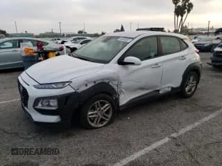 ✅ 2019 Hyundai Kona SE • VIN: KM8K12AAXKU378326 • Лот: 66690303. Опубликован ранее на Copart с пробегом 23 606 миль. Бесплатный доступ к архиву аукционных продаж из США и подробный отчёт об истории автомобиля на DreamBid. Изображение 1.