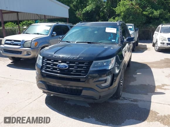 ✅ 2017 Ford Explorer Sport • VIN: 1FM5K8GT2HGA34762 • Lot: 42306626. Listed on IAAI with 118,058 mi. Free auction sales archive from the USA and detailed vehicle history report at DreamBid. Image 6.