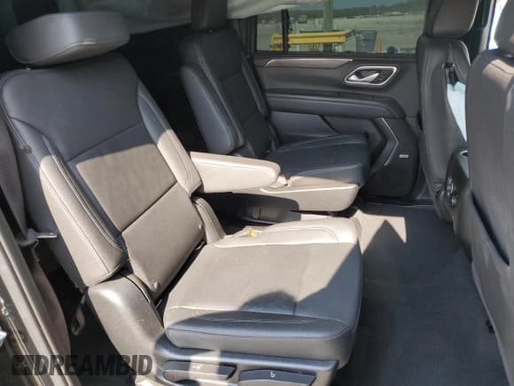 ✅ 2022 Chevrolet Suburban LT • VIN: 1GNSKCKD9NR214712 • Лот: 66583764. Опубликован ранее на Copart с пробегом 79 297 миль. Бесплатный доступ к архиву аукционных продаж из США и подробный отчёт об истории автомобиля на DreamBid. Изображение 11.