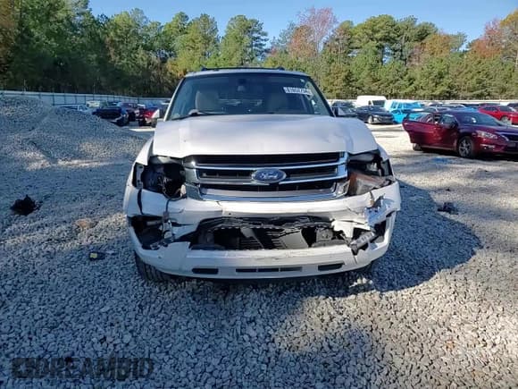 ✅ 2015 Ford Expedition Max Limited • VIN: 1FMJK1KT2FEF10501 • Lot: 81652754. Listed on Copart with 140,289 mi. Free auction sales archive from the USA and detailed vehicle history report at DreamBid. Image 12.