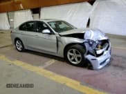 ✅ 2015 BMW 3 Series 328i xDrive • VIN: WBA3B5G50FNS13271 • Lot: 55094345. Wystawiony na Copart z przebiegiem 96 295 mil. Bezpłatny archiwum sprzedaży aukcyjnych z USA i szczegółowy raport historii pojazdu na DreamBid. Zdjęcie 13.