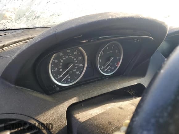 ✅ 2009 BMW 6 Series 650i • VIN: WBAEA53509CV92421 • Лот: 88962925. Опубликован ранее на Copart с пробегом Не указан. Бесплатный доступ к архиву аукционных продаж из США и подробный отчёт об истории автомобиля на DreamBid. Изображение 9.