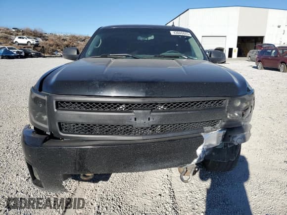 ✅ 2013 Chevrolet Silverado 1500 Work Truck • VIN: 1GCNKPEA7DZ394544 • Lot: 43046625. Wystawiony na Copart z przebiegiem 174 882 mil. Bezpłatny archiwum sprzedaży aukcyjnych z USA i szczegółowy raport historii pojazdu na DreamBid. Zdjęcie 5.