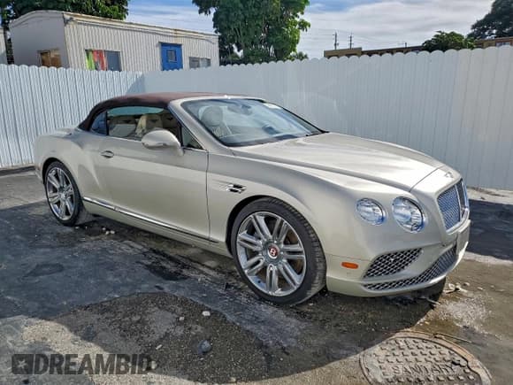 ✅ 2016 Bentley Continental GT V8 • VIN: SCBGT3ZA2GC054995 • Lot: 96621765. Wystawiony na Copart z przebiegiem 14 802 mil. Bezpłatny archiwum sprzedaży aukcyjnych z USA i szczegółowy raport historii pojazdu na DreamBid. Zdjęcie 4.