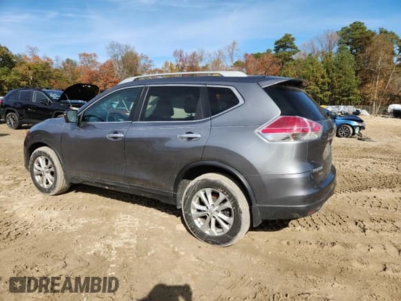 ✅ 2015 Nissan Rogue SL • VIN: 5N1AT2MV0FC897028 • Лот: 90791755. Опубликован ранее на Copart с пробегом 118 257 миль. Бесплатный доступ к архиву аукционных продаж из США и подробный отчёт об истории автомобиля на DreamBid. Изображение 2.