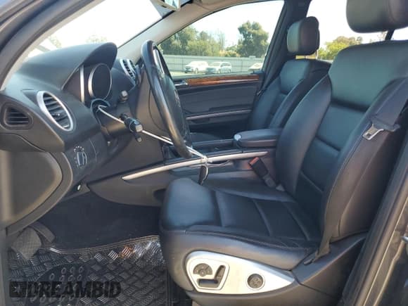 ✅ 2011 Mercedes-Benz M 350 • VIN: 4JGBB2FB0BA683544 • Лот: 67471405. Опубликован ранее на Copart с пробегом 116 364 миль. Бесплатный доступ к архиву аукционных продаж из США и подробный отчёт об истории автомобиля на DreamBid. Изображение 7.