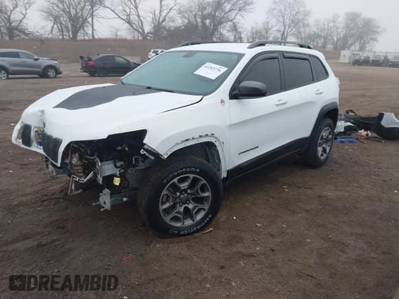 ✅ 2020 Jeep Cherokee Trailhawk Elite • VIN: 1C4PJMBX6LD627361 • Lot: 41203736. Listed on IAAI with 38,759 mi. Free auction sales archive from the USA and detailed vehicle history report at DreamBid. Image 20.