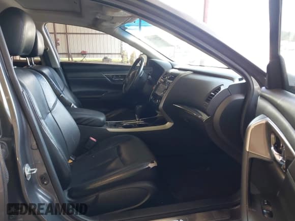 ✅ 2014 Nissan Altima SL • VIN: 1N4AL3APXEC264797 • Лот: 42798301. Опубликован ранее на IAAI с пробегом 205 971 миль. Бесплатный доступ к архиву аукционных продаж из США и подробный отчёт об истории автомобиля на DreamBid. Изображение 5.