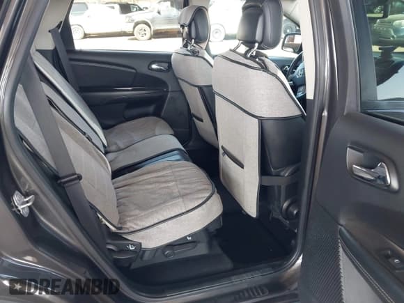 ✅ 2017 Dodge Journey Crossroad Plus • VIN: 3C4PDCGB0HT581249 • Lot: 41703058. Listed on IAAI with 122,226 mi. Free auction sales archive from the USA and detailed vehicle history report at DreamBid. Image 8.