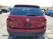✅ 2018 Volkswagen Tiguan S • VIN: 3VV0B7AX9JM108146 • Lot: 68926075. Wystawiony na Copart z przebiegiem 103 787 mil. Bezpłatny archiwum sprzedaży aukcyjnych z USA i szczegółowy raport historii pojazdu na DreamBid. Zdjęcie 6.