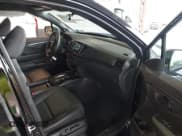 ✅ 2023 Honda Passport EX-L • VIN: 5FNYF8H52PB033173 • Lot: 42376245. Listed on IAAI with 24,134 mi. Free auction sales archive from the USA and detailed vehicle history report at DreamBid. Image 5.