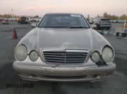 ✅ 2001 Mercedes-Benz E 320 • VIN: WDBJF70J31B293515 • Lot: 79318294. Wystawiony na Copart z przebiegiem Nie podano. Bezpłatny archiwum sprzedaży aukcyjnych z USA i szczegółowy raport historii pojazdu na DreamBid. Zdjęcie 5.