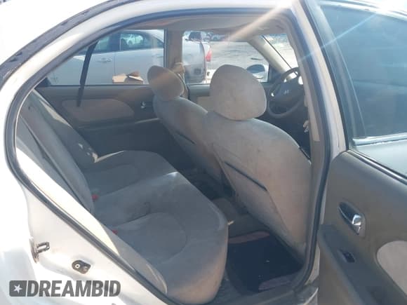 ✅ 2004 Hyundai Sonata • VIN: KMHWF25S34A946488 • Lot: 42821192. Listed on IAAI with 127,034 mi. Free auction sales archive from the USA and detailed vehicle history report at DreamBid. Image 8.