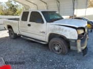 ✅ 2003 Chevrolet Silverado 2500HD LS • VIN: 1GCHC29133E180793 • Лот: 72180174. Опубликован ранее на Copart с пробегом Не указан. Бесплатный доступ к архиву аукционных продаж из США и подробный отчёт об истории автомобиля на DreamBid. Изображение 4.