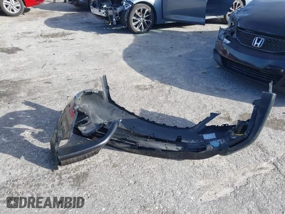 ✅ 2013 Toyota Corolla S • VIN: 2T1BU4EE8DC033848 • Lot: 43825404. Listed on IAAI with 117,711 mi. Free auction sales archive from the USA and detailed vehicle history report at DreamBid. Image 12.