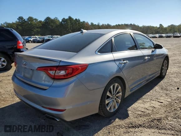 ✅ 2017 Hyundai Sonata Sport • VIN: 5NPE34AF1HH571647 • Лот: 62145602. Опубликован ранее на Copart с пробегом Не указан. Бесплатный доступ к архиву аукционных продаж из США и подробный отчёт об истории автомобиля на DreamBid. Изображение 4.
