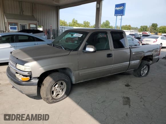 ✅ 1999 Chevrolet Silverado 1500 LS • VIN: 1GCEK19T5XZ101706 • Лот: 70585684. Опубликован ранее на Copart с пробегом Не указан. Бесплатный доступ к архиву аукционных продаж из США и подробный отчёт об истории автомобиля на DreamBid. Изображение 1.