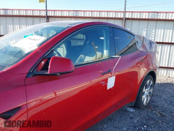 ✅ 2023 Tesla Model Y Long Range • VIN: 7SAYGDEE5PA177066 • Lot: 43660417. Wystawiony na IAAI z przebiegiem 21 962 mil. Bezpłatny archiwum sprzedaży aukcyjnych z USA i szczegółowy raport historii pojazdu na DreamBid. Zdjęcie 15.