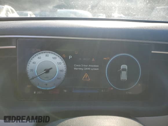 ✅ 2024 Hyundai Tucson Limited • VIN: 5NMJE3DE2RH335156 • Lot: 72556524. Wystawiony na Copart z przebiegiem 5 744 mil. Bezpłatny archiwum sprzedaży aukcyjnych z USA i szczegółowy raport historii pojazdu na DreamBid. Zdjęcie 9.