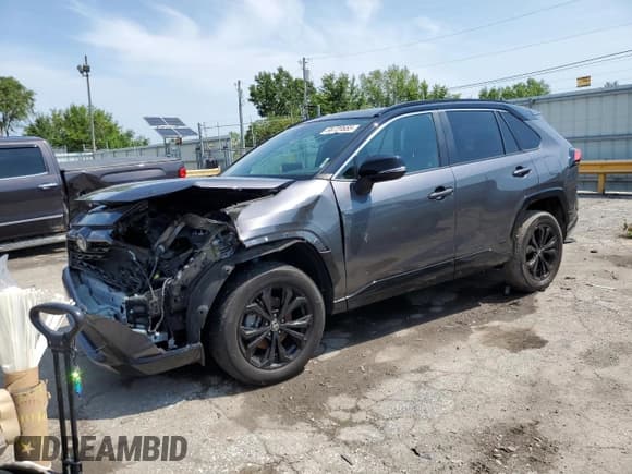 ✅ 2022 Toyota RAV4 Hybrid XSE • VIN: 4T3E6RFV8NU085085 • Lot: 66720655. Listed on Copart with 70,089 mi. Free auction sales archive from the USA and detailed vehicle history report at DreamBid. Image 1.