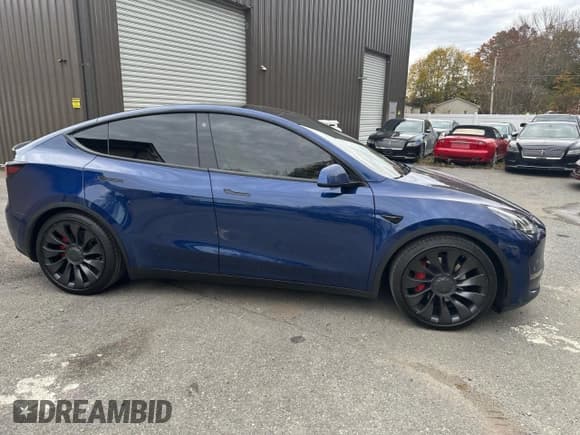 ✅ 2021 Tesla Model Y Performance • VIN: 5YJYGDEF1MF140908 • Lot: 91829155. Listed on Copart with 124,664 mi. Free auction sales archive from the USA and detailed vehicle history report at DreamBid. Image 11.