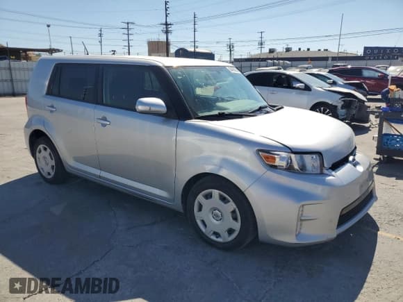 ✅ 2013 Scion xB • VIN: JTLZE4FE1DJ041597 • Lot: 84485085. Wystawiony na Copart z przebiegiem 281 803 mil. Bezpłatny archiwum sprzedaży aukcyjnych z USA i szczegółowy raport historii pojazdu na DreamBid. Zdjęcie 4.