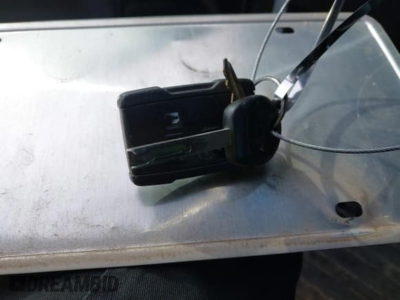 ✅ 2019 Chevrolet Silverado 1500 Work Truck • VIN: 3GCNWAEF8KG252133 • Lot: 42258961. Wystawiony na IAAI z przebiegiem 97 549 mil. Bezpłatny archiwum sprzedaży aukcyjnych z USA i szczegółowy raport historii pojazdu na DreamBid. Zdjęcie 11.