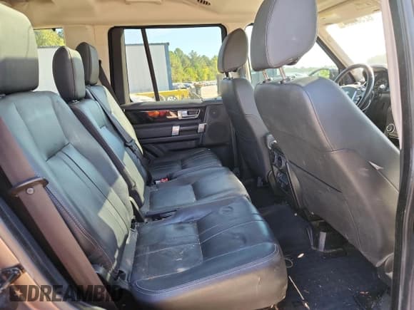 ✅ 2016 Land Rover LR4 HSE • VIN: SALAG2V68GA790122 • Lot: 82500235. Wystawiony na Copart z przebiegiem 163 333 mil. Bezpłatny archiwum sprzedaży aukcyjnych z USA i szczegółowy raport historii pojazdu na DreamBid. Zdjęcie 11.