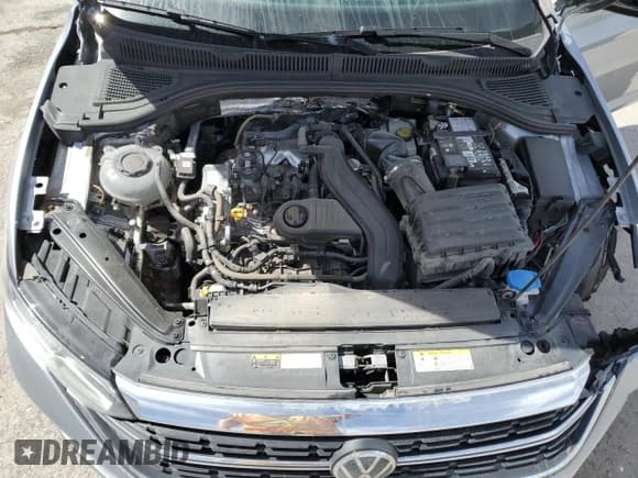 ✅ 2024 Volkswagen Jetta SE • VIN: 3VWEM7BU4RM092708 • Lot: 51473235. Listed on Copart with 19,861 mi. Free auction sales archive from the USA and detailed vehicle history report at DreamBid. Image 11.