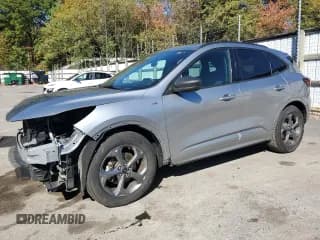 ✅ 2023 Ford Escape ST-Line • VIN: 1FMCU0MN2PUA34527 • Lot: 87185275. Wystawiony na Copart z przebiegiem 92 089 mil. Bezpłatny archiwum sprzedaży aukcyjnych z USA i szczegółowy raport historii pojazdu na DreamBid. Zdjęcie 1.