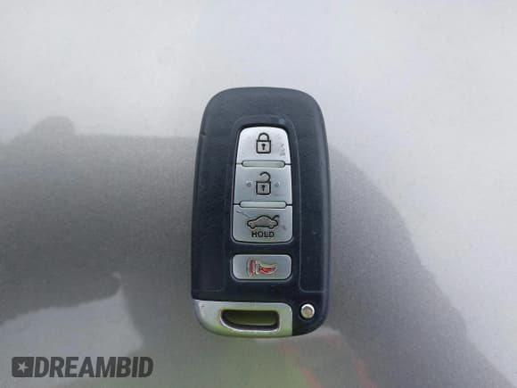 ✅ 2012 Kia Sorento SX • VIN: 5XYKWDA28CG281834 • Lot: 42596832. Listed on IAAI with 140,233 mi. Free auction sales archive from the USA and detailed vehicle history report at DreamBid. Image 11.