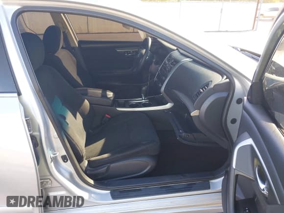 ✅ 2015 Nissan Altima S • VIN: 1N4AL3AP3FN375651 • Лот: 43448832. Опубликован ранее на IAAI с пробегом 103 160 миль. Бесплатный доступ к архиву аукционных продаж из США и подробный отчёт об истории автомобиля на DreamBid. Изображение 5.