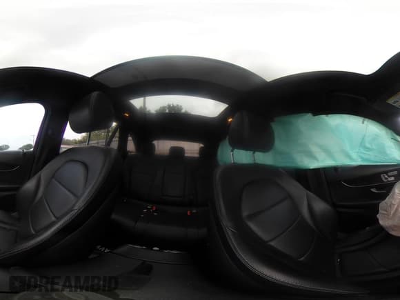 ✅ 2018 Mercedes-Benz GLC 300 • VIN: WDC0G4KB4JV076465 • Lot: 42747017. Wystawiony na IAAI z przebiegiem 103 728 mil. Bezpłatny archiwum sprzedaży aukcyjnych z USA i szczegółowy raport historii pojazdu na DreamBid. Zdjęcie 19.