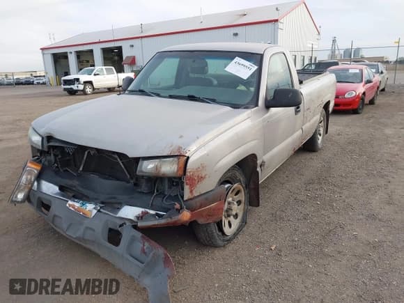 ✅ 2005 Chevrolet Silverado 1500 Work Truck • VIN: 1GCEC14X95Z253704 • Lot: 43699551. Listed on IAAI with 170,841 mi. Free auction sales archive from the USA and detailed vehicle history report at DreamBid. Image 2.