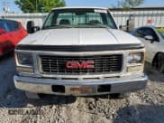 ✅ 1998 GMC Sierra 1500 • VIN: 1GTGC34F2WE503062 • Lot: 56318645. Wystawiony na Copart z przebiegiem 127 640 mil. Bezpłatny archiwum sprzedaży aukcyjnych z USA i szczegółowy raport historii pojazdu na DreamBid. Zdjęcie 5.