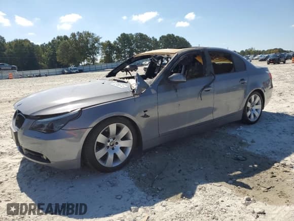 ✅ 2007 BMW 5 Series 530i • VIN: WBANE73547CM49498 • Лот: 82186745. Опубликован ранее на Copart с пробегом Не указан. Бесплатный доступ к архиву аукционных продаж из США и подробный отчёт об истории автомобиля на DreamBid. Изображение 1.