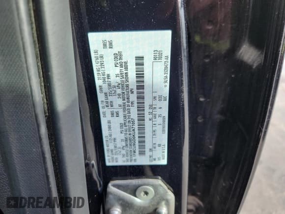 ✅ 2019 Ford Escape SE • VIN: 1FMCU9GD0KUA71057 • Lot: 93626235. Wystawiony na Copart z przebiegiem 98 615 mil. Bezpłatny archiwum sprzedaży aukcyjnych z USA i szczegółowy raport historii pojazdu na DreamBid. Zdjęcie 13.