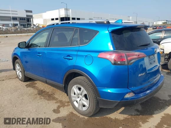 ✅ 2016 Toyota RAV4 LE • VIN: JTMZFREV5GJ093780 • Lot: 43091867. Wystawiony na IAAI z przebiegiem 135 005 mil. Bezpłatny archiwum sprzedaży aukcyjnych z USA i szczegółowy raport historii pojazdu na DreamBid. Zdjęcie 3.